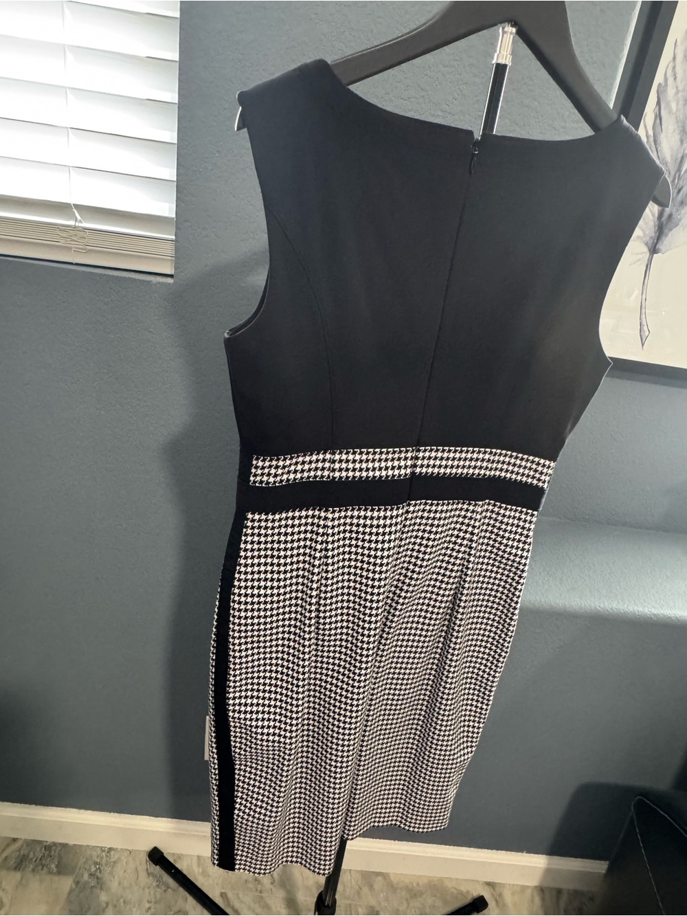 White House Black Market Black & White Houndstooth Midi Sheath Dress - Picture 4 of 8